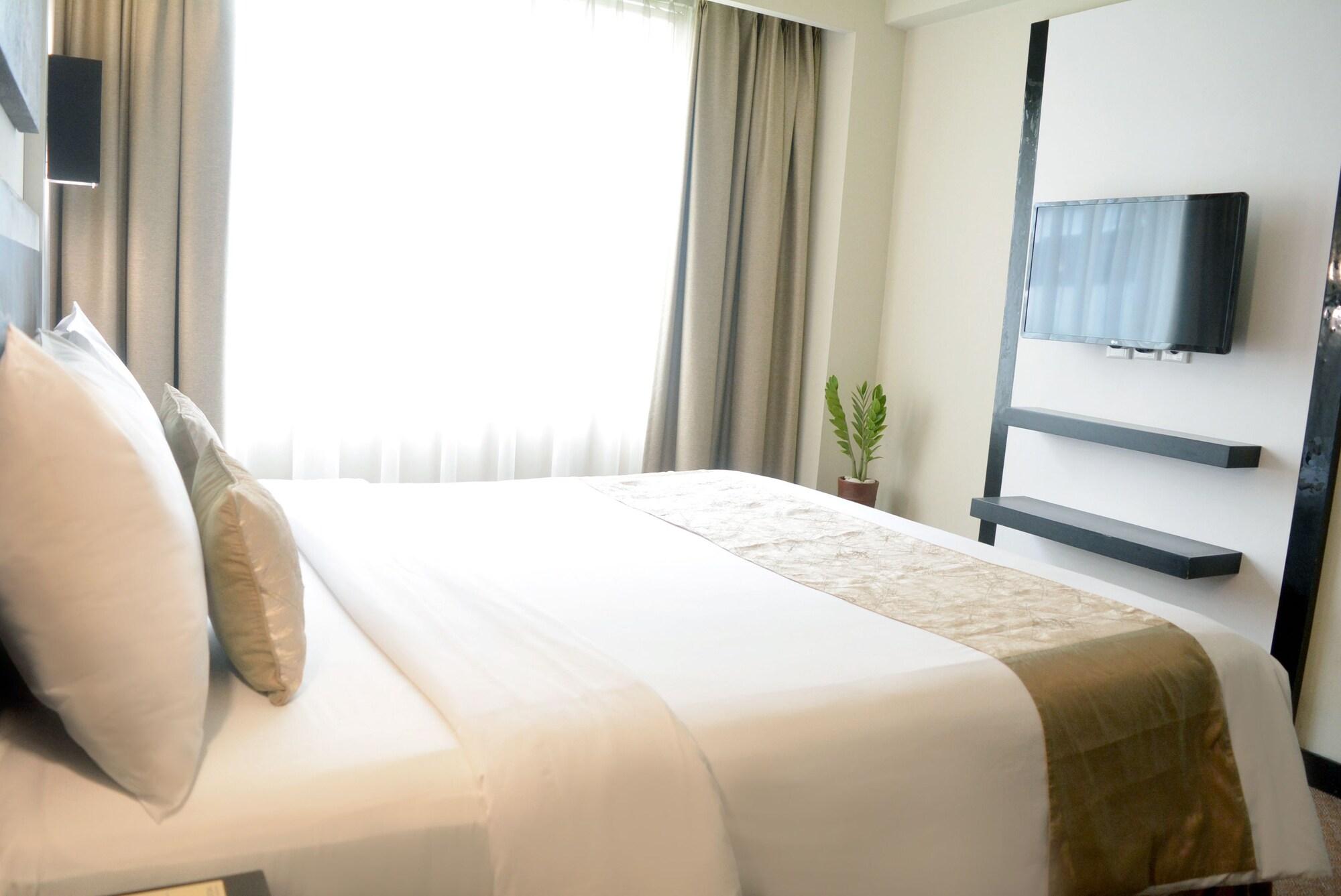 Aston Denpasar Hotel & Convention Exterior foto
