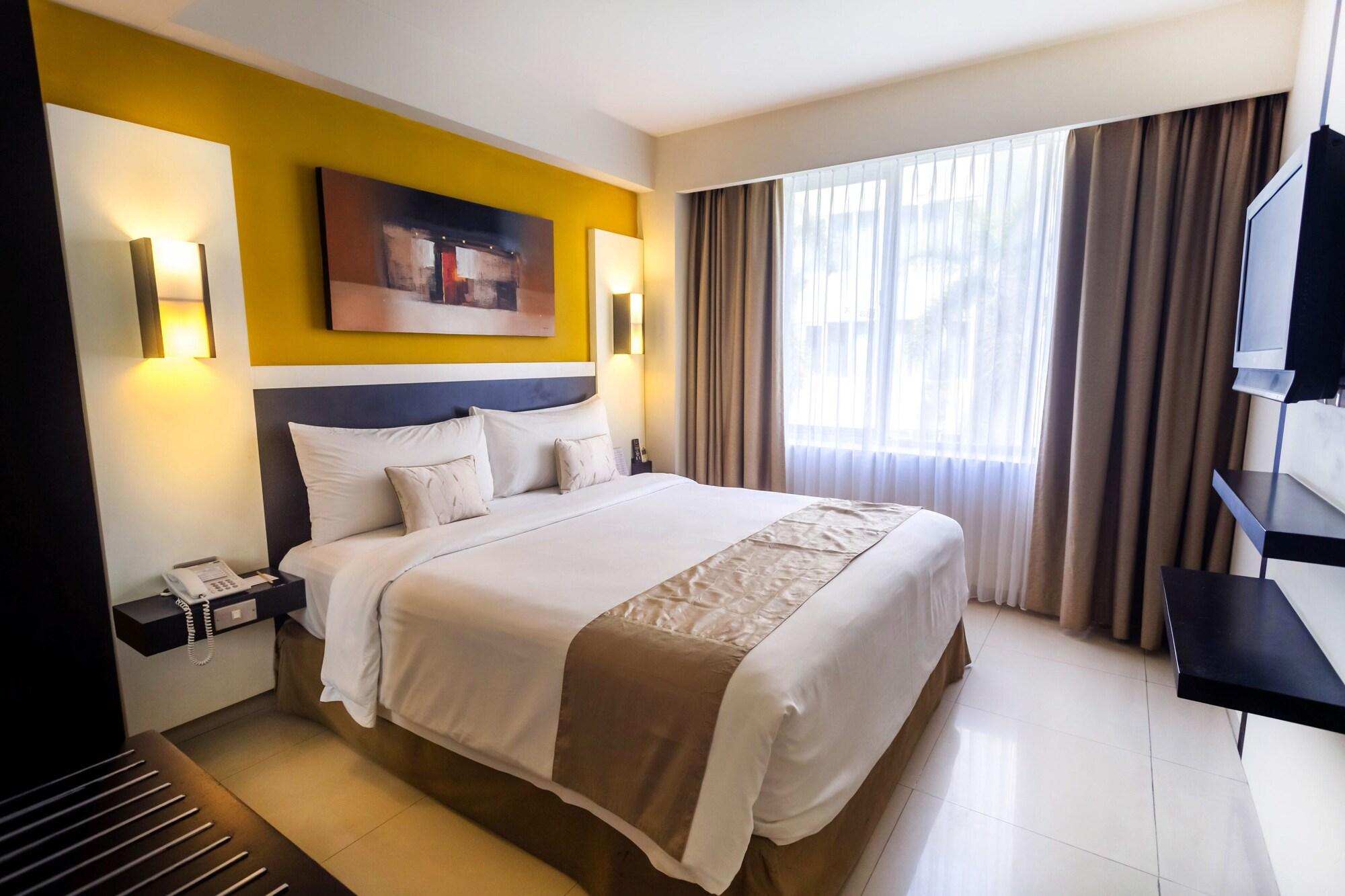 Aston Denpasar Hotel & Convention Exterior foto