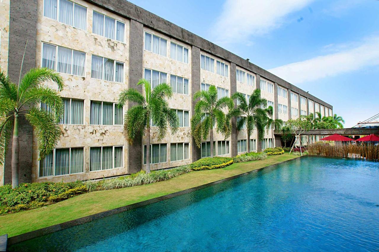 Aston Denpasar Hotel & Convention Exterior foto
